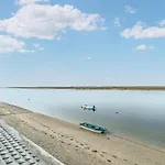 2 Bedroom Awesome In Hébergement de vacances
