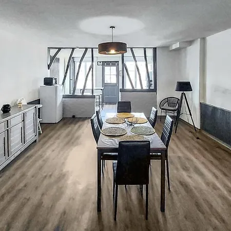 度假居 2 Bedroom Awesome In *