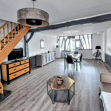 2 Bedroom Awesome In Gamaches (Somme)